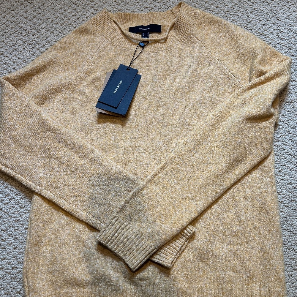 BNWT Vero Moda Beige/Tan crew neck sweater
